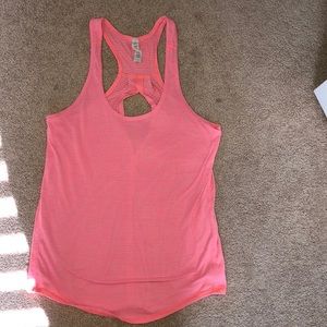 Lululemon top